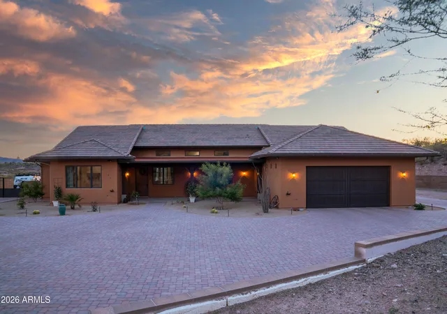 Photo 2 of Single family home for sale at 837 W Bralliar Rd, Wickenburg, AZ 85390 | MLS# 7073940 | Listing updated on 2026-09-02