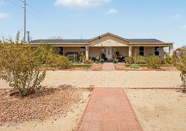 Photo 2 of Manufactured home for sale at 35430 W Steinway Dr, Arlington, AZ 85322 | MLS# 7077041 | Listing updated on 2026-09-13