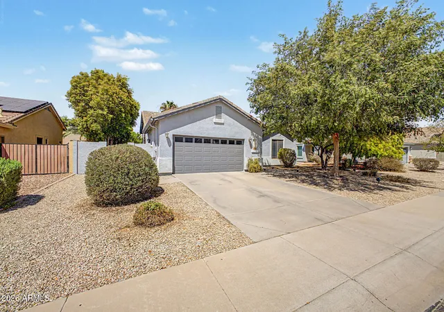 Photo 3 of Single family home for sale at 4304 E Del Rio St, Gilbert, AZ 85295 | MLS# 7073996 | Listing updated on 2026-09-17