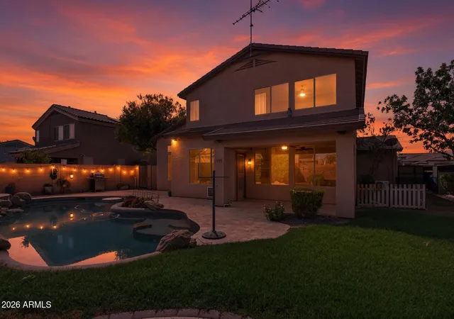 Photo 2 of Single family home for sale at 3316 E Maplewood St, Gilbert, AZ 85297 | MLS# 7075671 | Listing updated on 2026-09-17