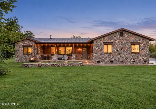 Photo 1 of Single family home for sale at 400 N Rio Arriba, Cottonwood, AZ 86326 | MLS# 7076602 | Listing updated on 2026-09-08