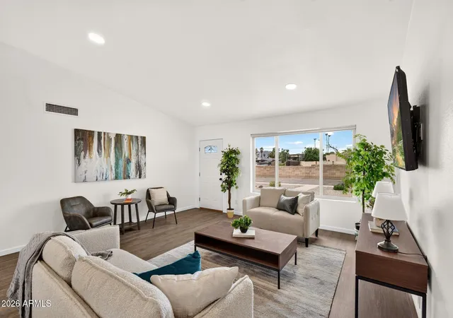 Photo 2 of Single family home for sale at 2826 E Cactus Rd, Phoenix, AZ 85032 | MLS# 7078720 | Listing updated on 2026-09-11