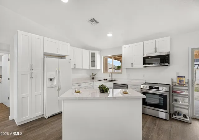 Photo 4 of Single family home for sale at 2826 E Cactus Rd, Phoenix, AZ 85032 | MLS# 7078720 | Listing updated on 2026-09-11