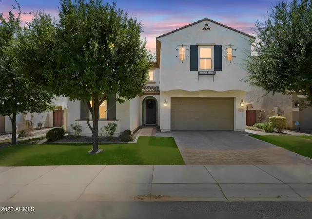 Photo 1 of Single family home for sale at 923 W Yellowstone Way, Chandler, AZ 85248 | MLS# 7073039 | Listing updated on 2026-09-14