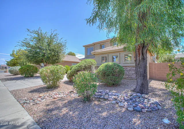 Photo 3 of Single family home for sale at 1325 E Brent Ct, Casa Grande, AZ 85122 | MLS# 7076343 | Listing updated on 2026-09-05