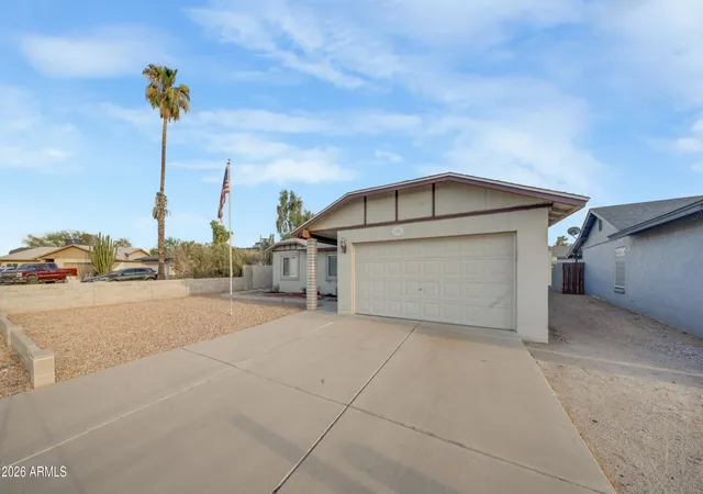 Photo 2 of Single family home for sale at 11033 W Devonshire Ave, Phoenix, AZ 85037 | MLS# 7074438 | Listing updated on 2026-09-02