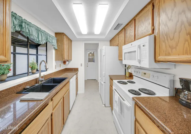 Photo 4 of Single family home for sale at 11033 W Devonshire Ave, Phoenix, AZ 85037 | MLS# 7074438 | Listing updated on 2026-09-02