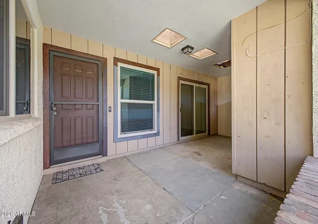 Photo 4 of Townhouse for sale at 8101 N 107th Avenue #46, Peoria, AZ 85345 | MLS# 7074075 | Listing updated on 2026-09-14