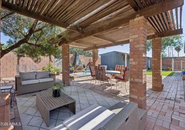 Photo 3 of Single family home for sale at 116 W Orchid Ln, Chandler, AZ 85225 | MLS# 7074426 | Listing updated on 2026-09-16