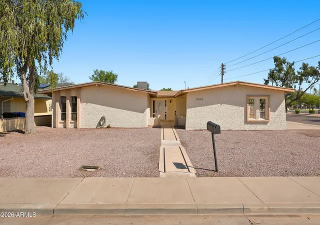 Photo 1 of Sale Pending at 1008 W Drummer Ave, Mesa, AZ 85210 | MLS# 7075542 | Listing updated on 2026-09-07