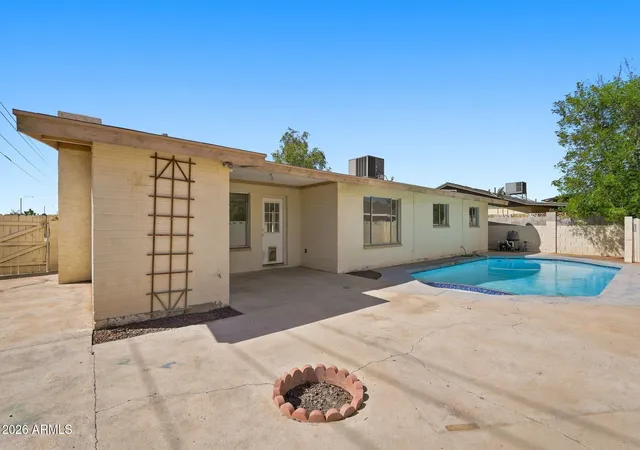 Photo 3 of Sale Pending at 1008 W Drummer Ave, Mesa, AZ 85210 | MLS# 7075542 | Listing updated on 2026-09-07