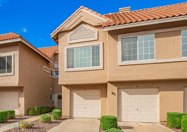 Photo 4 of Townhouse for sale at 1633 E Lakeside Dr #66, Gilbert, AZ 85234 | MLS# 7073875 | Listing updated on 2026-09-19