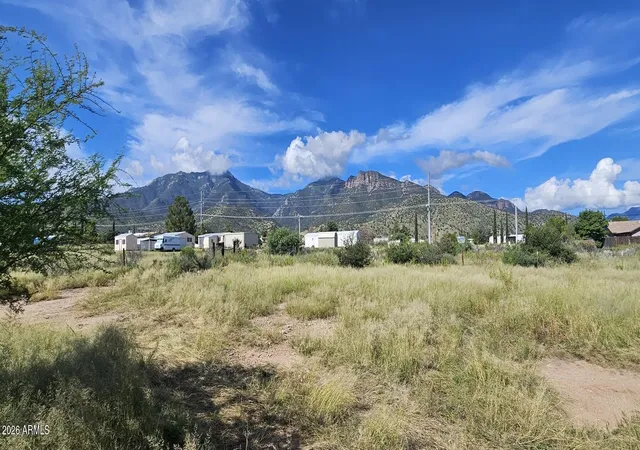 Photo 3 of Manufactured home for sale at 5263 E Case Y Comb Ln, Hereford, AZ 85615 | MLS# 7079026 | Listing updated on 2026-10-26