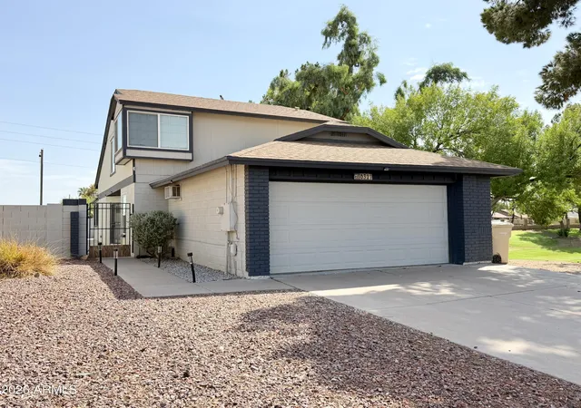 Photo 2 of Single family home for sale at 6321 W Becker Ln, Glendale, AZ 85304 | MLS# 7073422 | Listing updated on 2026-10-06