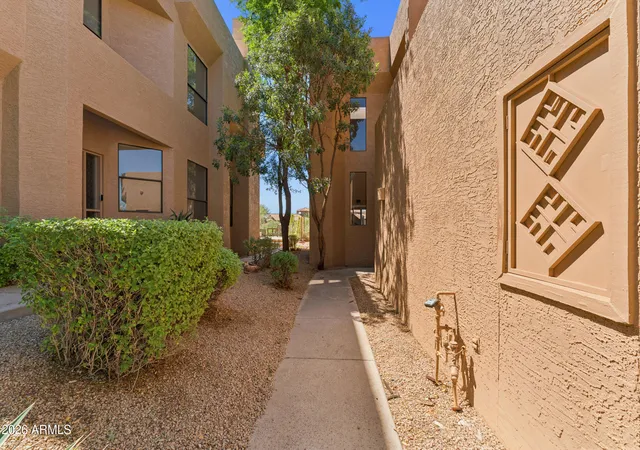 Photo 4 of Townhouse for sale at 25555 N Windy Walk Dr #24, Scottsdale, AZ 85255 | MLS# 7073867 | Listing updated on 2026-09-13