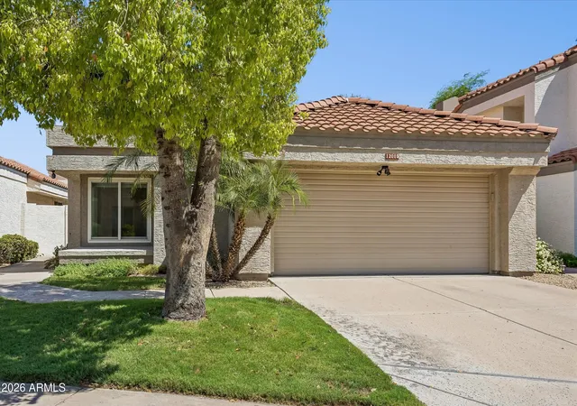 Photo 2 of Sale Pending at 12005 N 40th Way, Phoenix, AZ 85028 | MLS# 7073685 | Listing updated on 2026-09-13