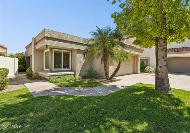 Photo 3 of Sale Pending at 12005 N 40th Way, Phoenix, AZ 85028 | MLS# 7073685 | Listing updated on 2026-09-13
