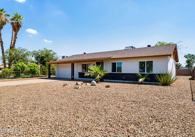 Photo 3 of Sale Pending at 4529 W Granada Rd, Phoenix, AZ 85035 | MLS# 7074995 | Listing updated on 2026-09-09