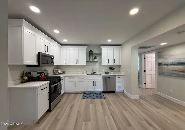 Photo 3 of Sale Pending at 3005 E Hubbell St, Phoenix, AZ 85008 | MLS# 7074273 | Listing updated on 2026-09-07