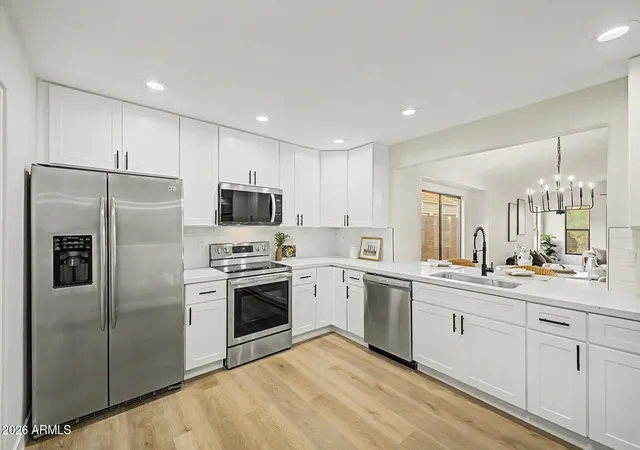 Photo 3 of Townhouse for sale at 14237 N Ashbrook Dr #B, Fountain Hills, AZ 85268 | MLS# 7072947 | Listing updated on 2026-09-11