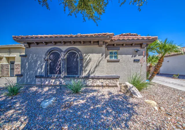 Photo 3 of Single family home for sale at 940 E Bellerive Pl, Chandler, AZ 85249 | MLS# 7073453 | Listing updated on 2026-09-07