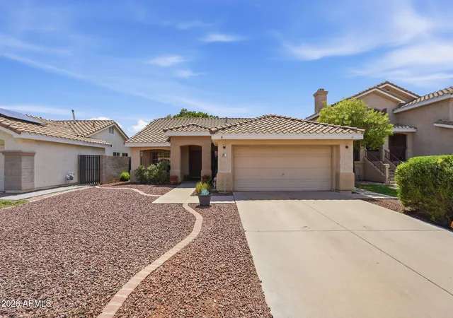 Photo 2 of Single family home for sale at 981 W Hudson Way, Gilbert, AZ 85233 | MLS# 7073053 | Listing updated on 2026-09-14