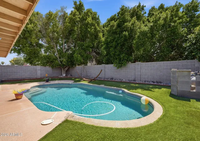 Photo 3 of Single family home for sale at 981 W Hudson Way, Gilbert, AZ 85233 | MLS# 7073053 | Listing updated on 2026-09-14