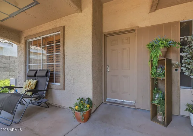 Photo 4 of Single family home for sale at 981 W Hudson Way, Gilbert, AZ 85233 | MLS# 7073053 | Listing updated on 2026-09-19