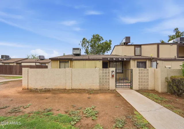 Photo 2 of Townhouse for sale at 3120 N 67th Ln #50, Phoenix, AZ 85033 | MLS# 7073198 | Listing updated on 2026-09-16