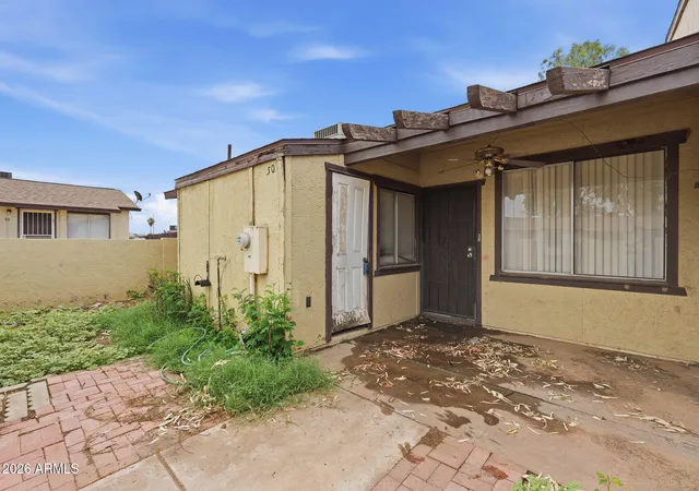 Photo 3 of Townhouse for sale at 3120 N 67Th Ln #50, Phoenix, AZ 85033 | MLS# 7073198 | Listing updated on 2026-09-16