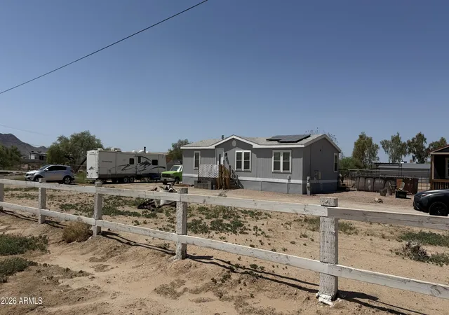 Photo 2 of Sale Pending at 11912 S Airport Rd, Buckeye, AZ 85326 | MLS# 7073746 | Listing updated on 2026-09-08