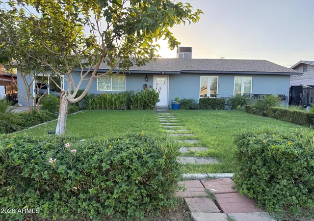 Photo 3 of Single family home for sale at 2922 N 39th Ave W, Phoenix, AZ 85019 | MLS# 7073294 | Listing updated on 2026-09-02