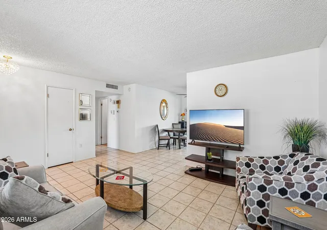 Photo 3 of Townhouse for sale at 10343 W Prairie Hills Cir, Sun City, AZ 85351 | MLS# 7076609 | Listing updated on 2026-09-19