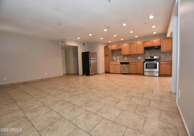 Photo 4 of Single family home for sale at 6301 W Earll Dr, Phoenix, AZ 85033 | MLS# 7077076 | Listing updated on 2026-09-08