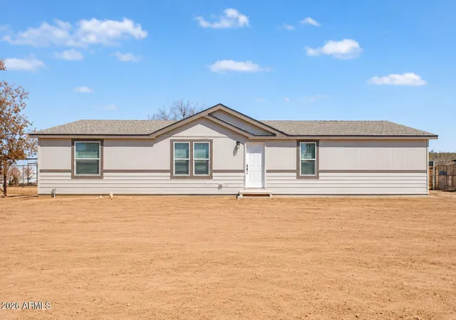 Photo 1 of Manufactured home for sale at 7016 W Wanda Lynn Ln, Peoria, AZ 85382 | MLS# 7078422 | Listing updated on 2026-09-11