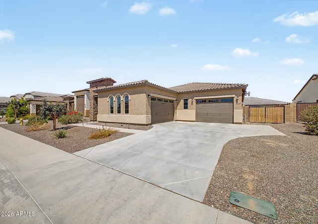 Photo 4 of Single family home for sale at 17244 W Loma Ln, Waddell, AZ 85355 | MLS# 7073313 | Listing updated on 2026-09-13