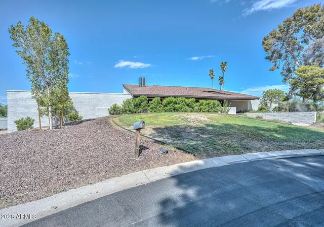 Photo 2 of Single family home for sale at 560 E Campina Dr, Litchfield Park, AZ 85340 | MLS# 7073967 | Listing updated on 2026-09-14