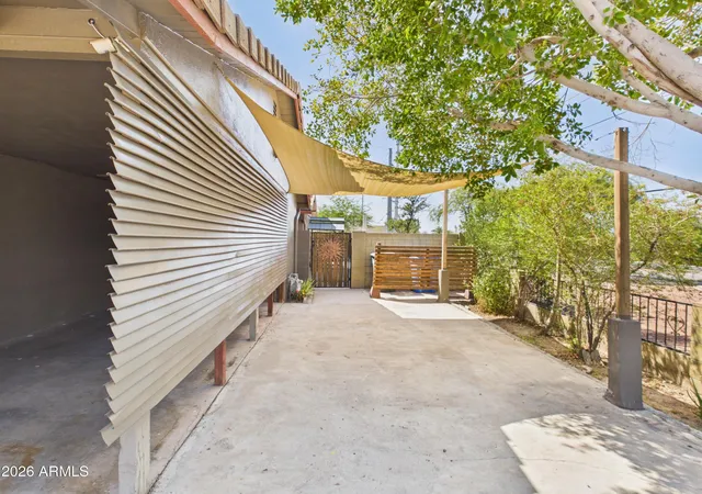 Photo 3 of Single family home for sale at 1201 E Griswold Rd, Phoenix, AZ 85020 | MLS# 7073860 | Listing updated on 2026-09-05