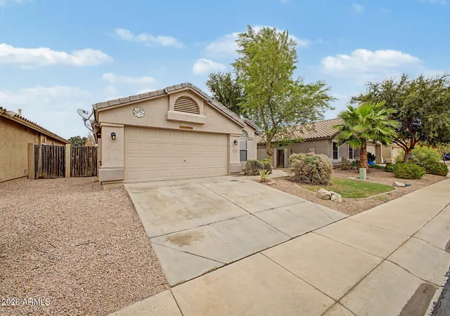 Photo 3 of Single family home for sale at 43924 W Cahill Dr, Maricopa, AZ 85138 | MLS# 7075794 | Listing updated on 2026-09-16