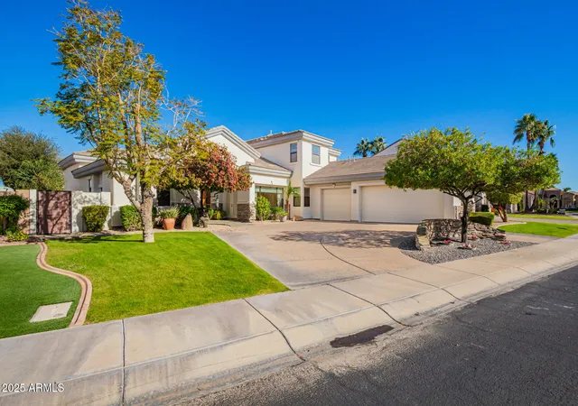 Photo 1 of Single family home for sale at 652 W Aster Ct, Chandler, AZ 85248 | MLS# 7074650 | Listing updated on 2026-09-14