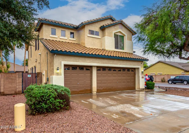 Photo 2 of Single family home for sale at 1643 E Wildhorse Pl, Chandler, AZ 85286 | MLS# 7075166 | Listing updated on 2026-09-04