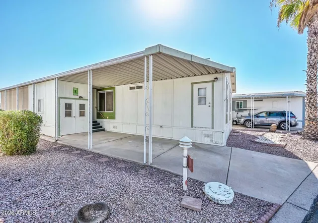 Photo 3 of Manufactured home for sale at 17200 W Bell Rd #1562, Surprise, AZ 85374 | MLS# 7075804 | Listing updated on 2026-09-05