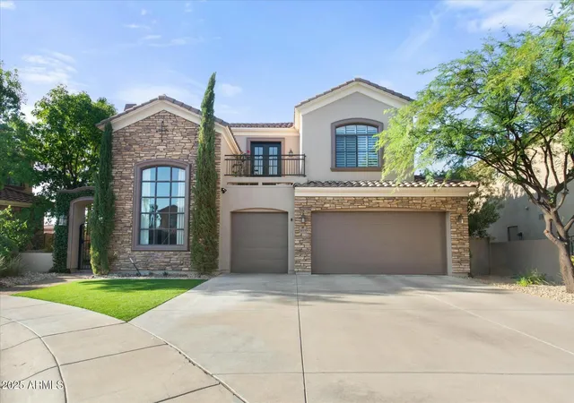 Photo 2 of Sale Pending at 5019 E Lucia Dr, Cave Creek, AZ 85331 | MLS# 7073506 | Listing updated on 2026-09-11