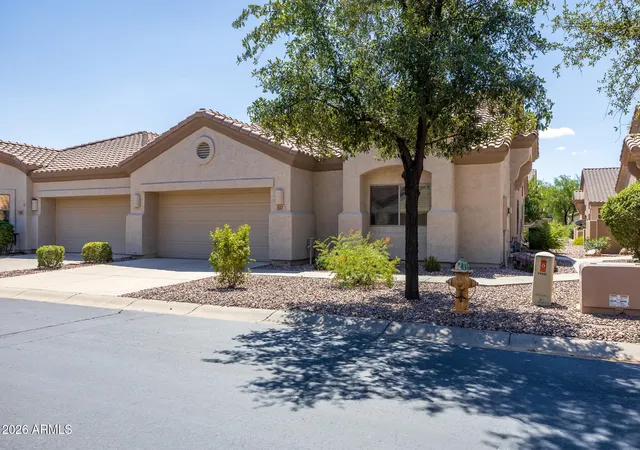 Photo 3 of Single family home for sale at 1557 E Manor Dr, Casa Grande, AZ 85122 | MLS# 7076234 | Listing updated on 2026-09-14