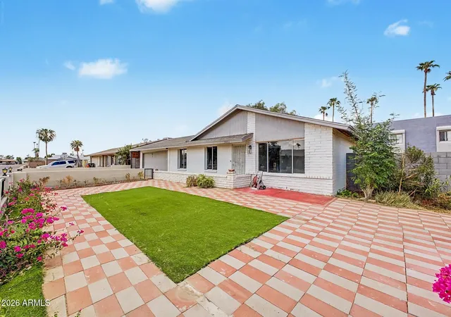 Photo 2 of Single family home for sale at 2002 W Bluefield Ave, Phoenix, AZ 85023 | MLS# 7076924 | Listing updated on 2026-09-08