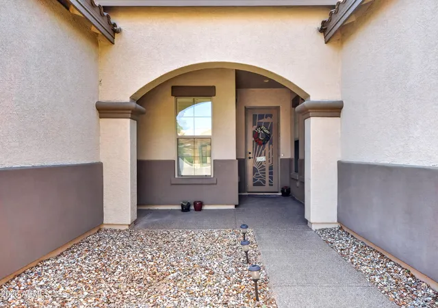 Photo 3 of Single family home for sale at 6729 S Banning St, Gilbert, AZ 85298 | MLS# 7074097 | Listing updated on 2026-09-02