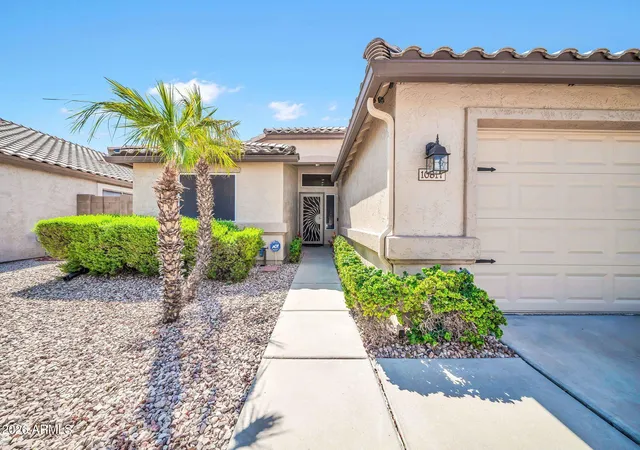 Photo 3 of Sale Pending at 10817 W Almeria Rd, Avondale, AZ 85392 | MLS# 7078196 | Listing updated on 2026-09-18