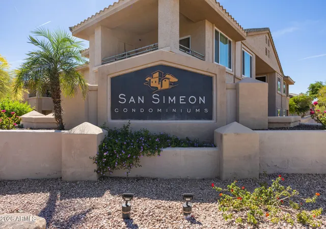 Listing Photo 1 - Condo for sale in building located at 16013 S Desert Foothills Pkwy, Phoenix, AZ 85048 - Unit #2083