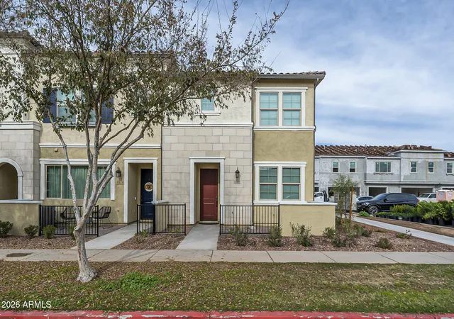 Photo 2 of Townhouse for sale at 1825 E Hampton Ln #111, Gilbert, AZ 85295 | MLS# 7075389 | Listing updated on 2026-09-07