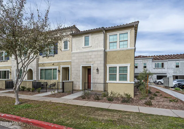 Photo 3 of Townhouse for sale at 1825 E Hampton Ln #111, Gilbert, AZ 85295 | MLS# 7075389 | Listing updated on 2026-09-07
